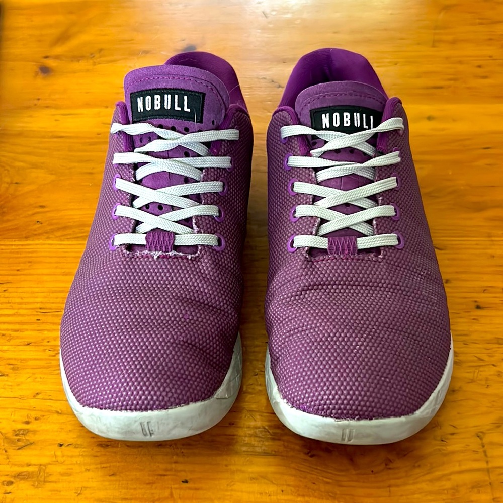 NoBull sneakers size 9.5